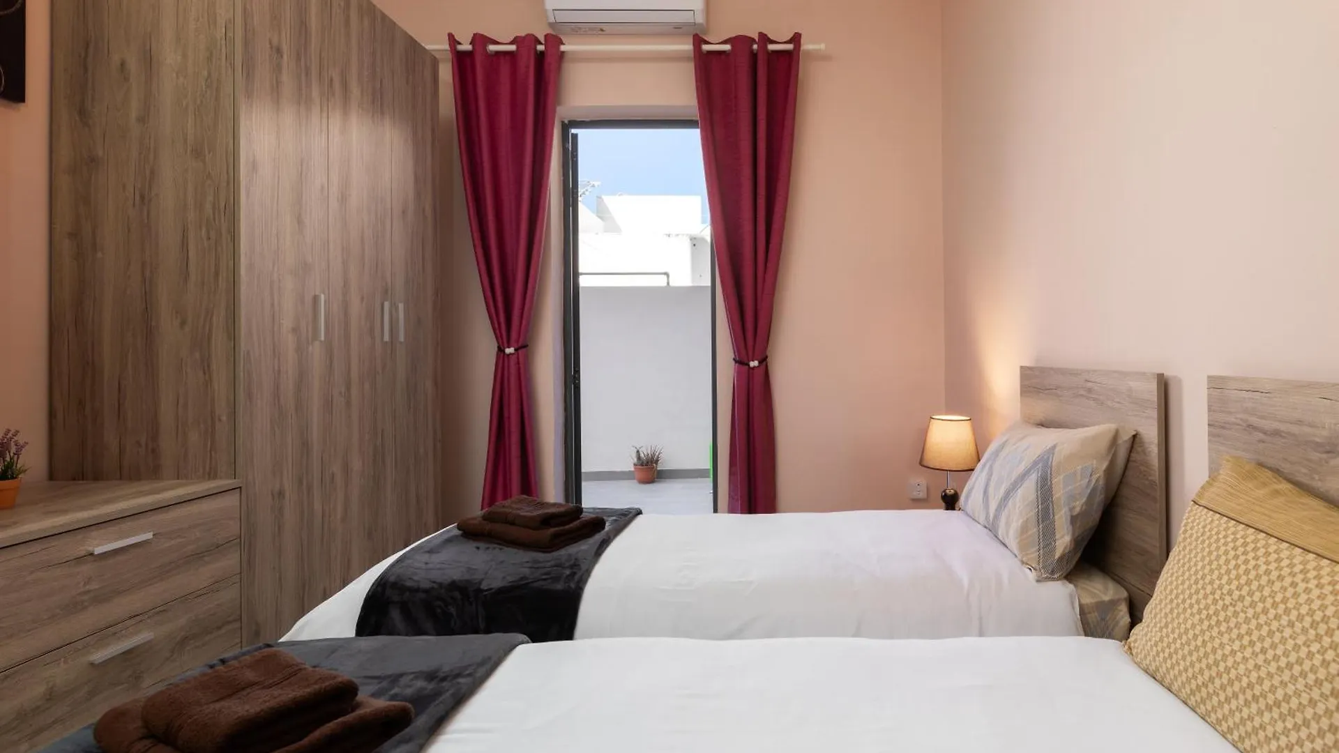 Modern 2Br Stylish Apartment With Large Backyard - Fully-Equipped Accomodation Birkirkara