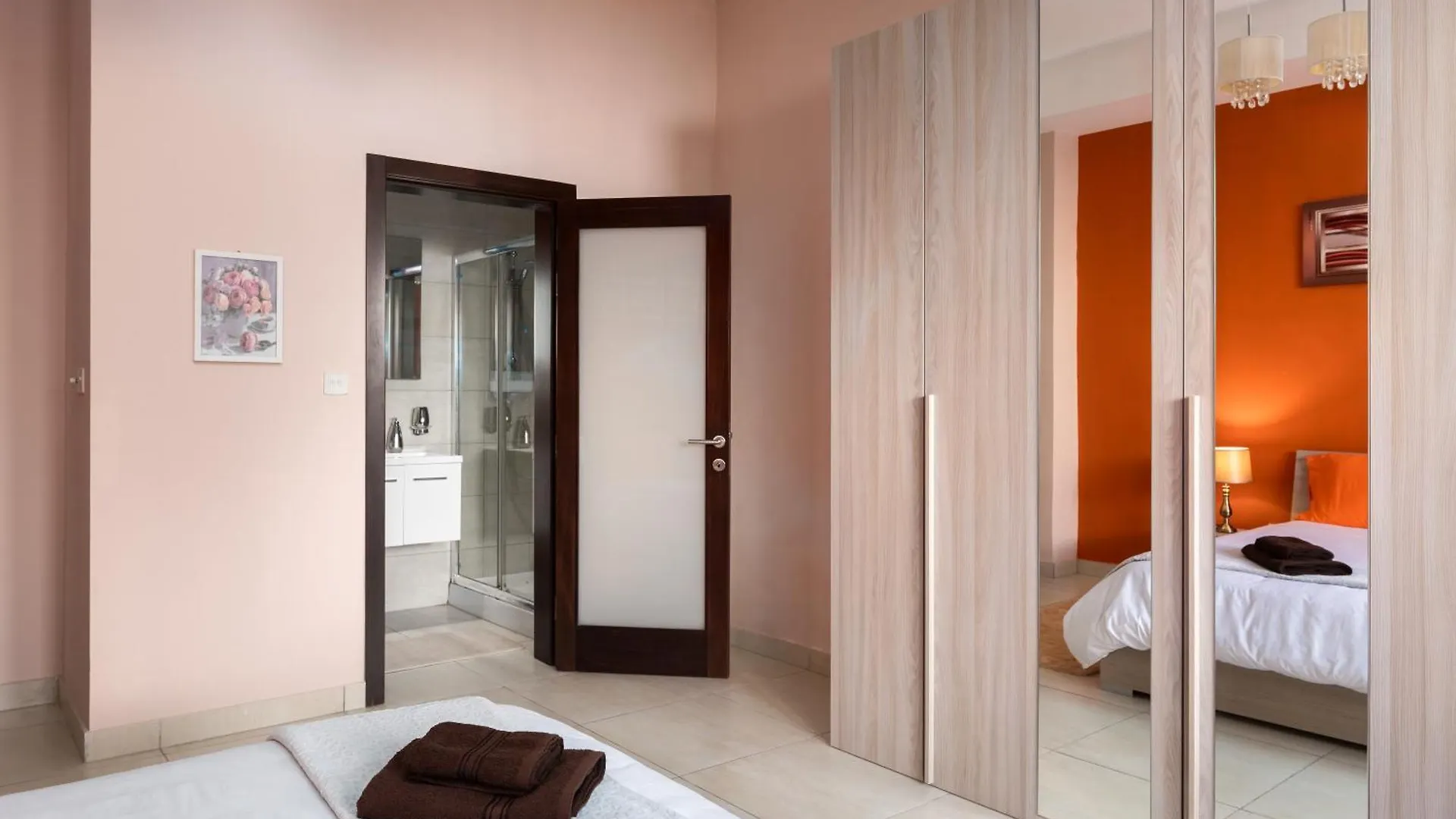 Modern 2Br Stylish Apartment With Large Backyard - Fully-Equipped Accomodation Birkirkara